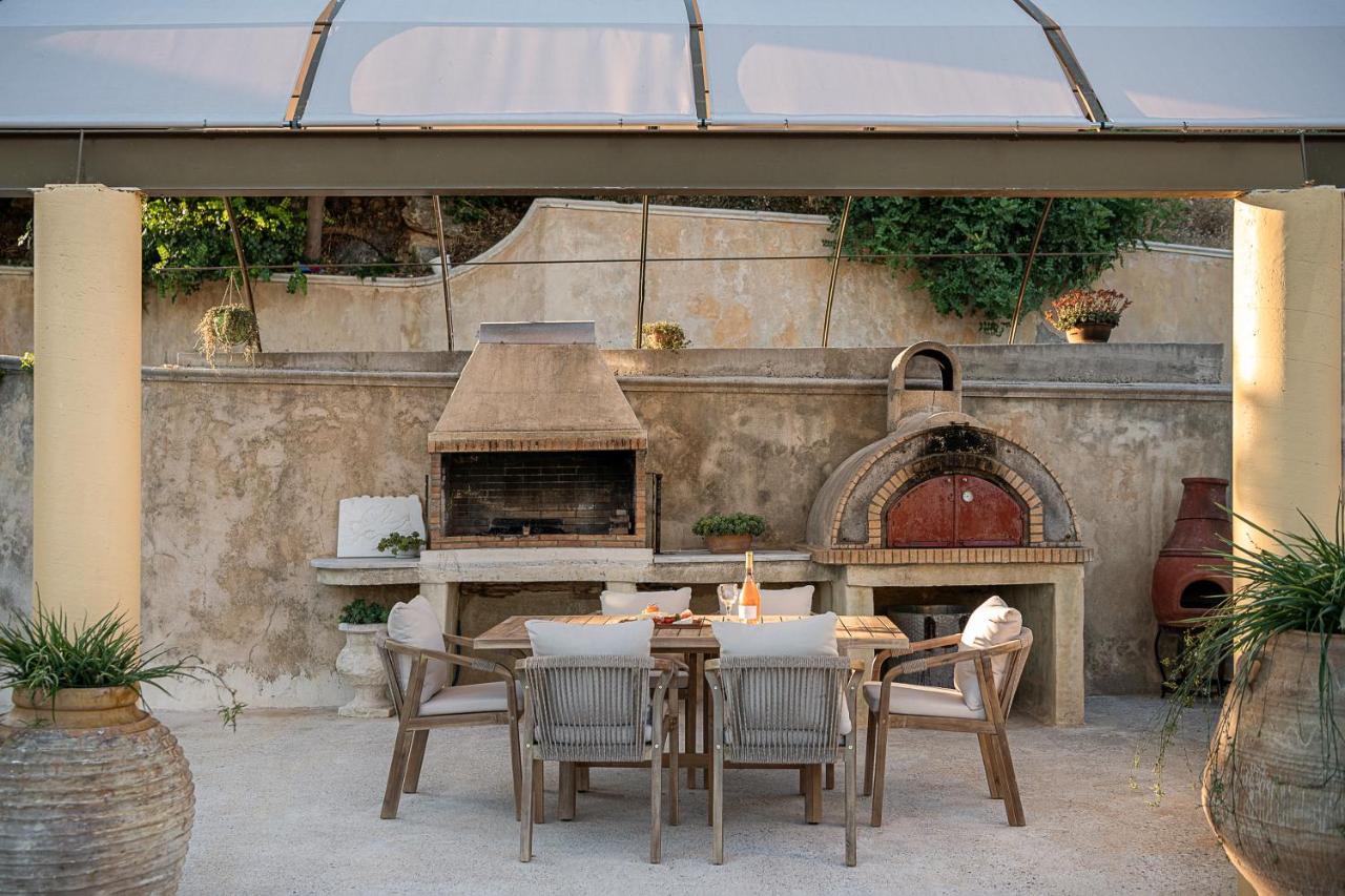 Mondethea Vantage Point Home Chania  Bagian luar foto